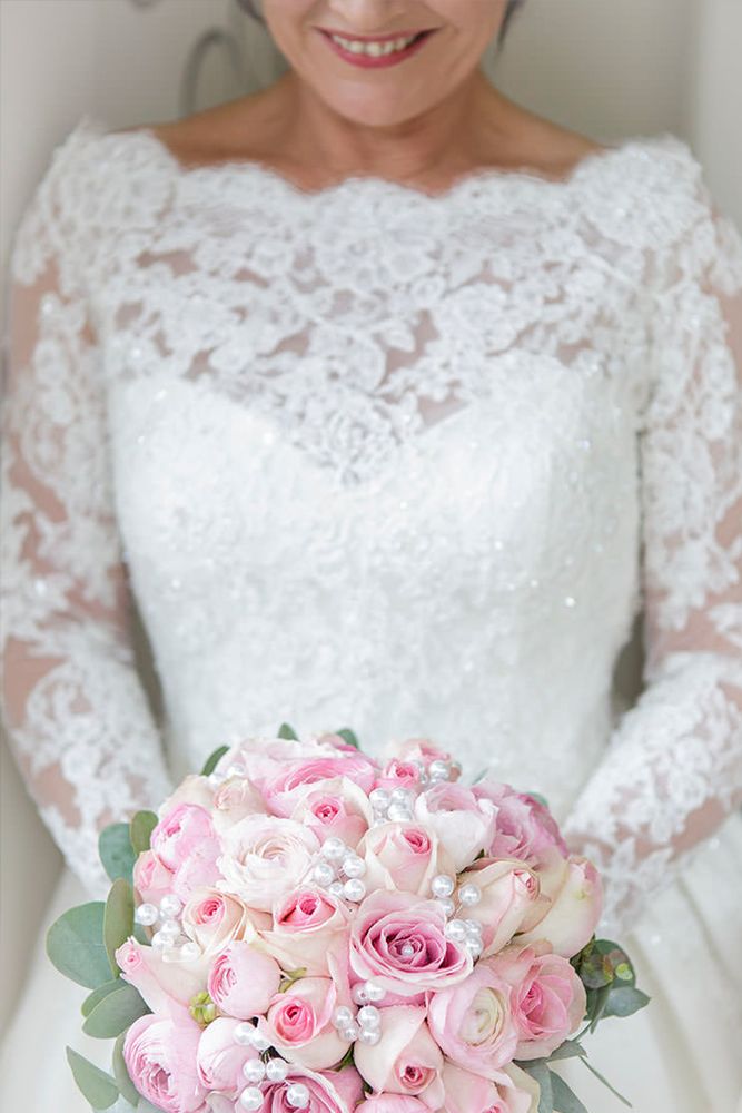 MorLove Wedding Photographer Inspiration Lace Dress