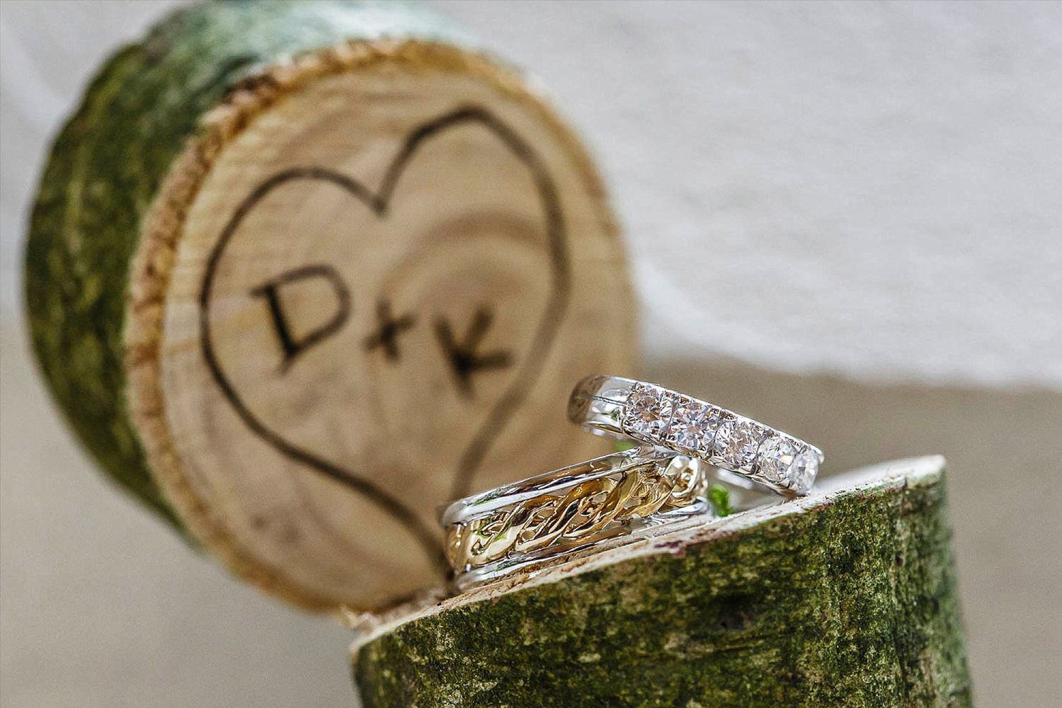 MorLove Wedding Photographer Inspiration Wooden Ring Box